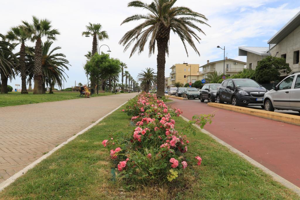 Casavacanze Castelli Di Sabbia Porto SantʼElpidio Екстериор снимка
